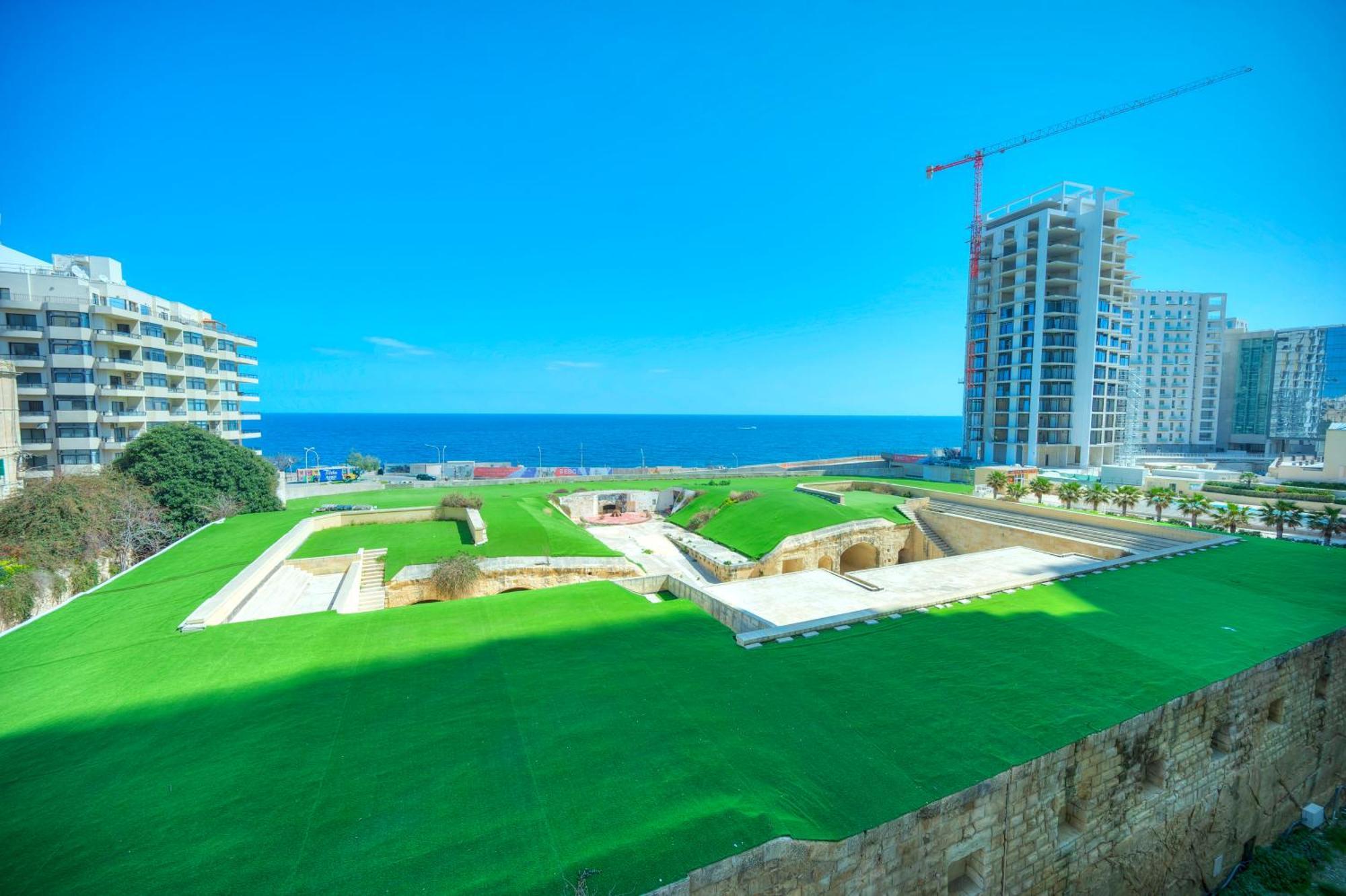 Fort Cambridge Apartments Sliema Buitenkant foto