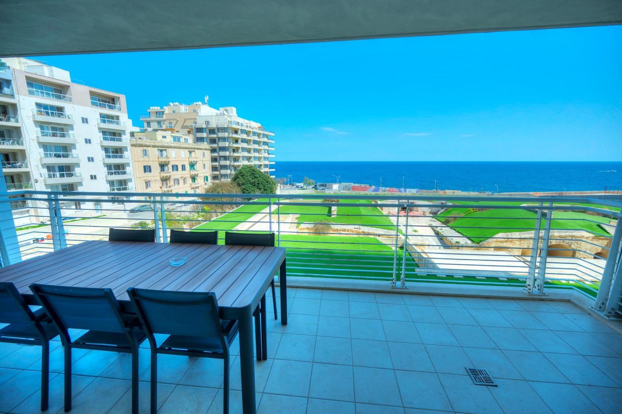 Fort Cambridge Apartments Sliema Buitenkant foto