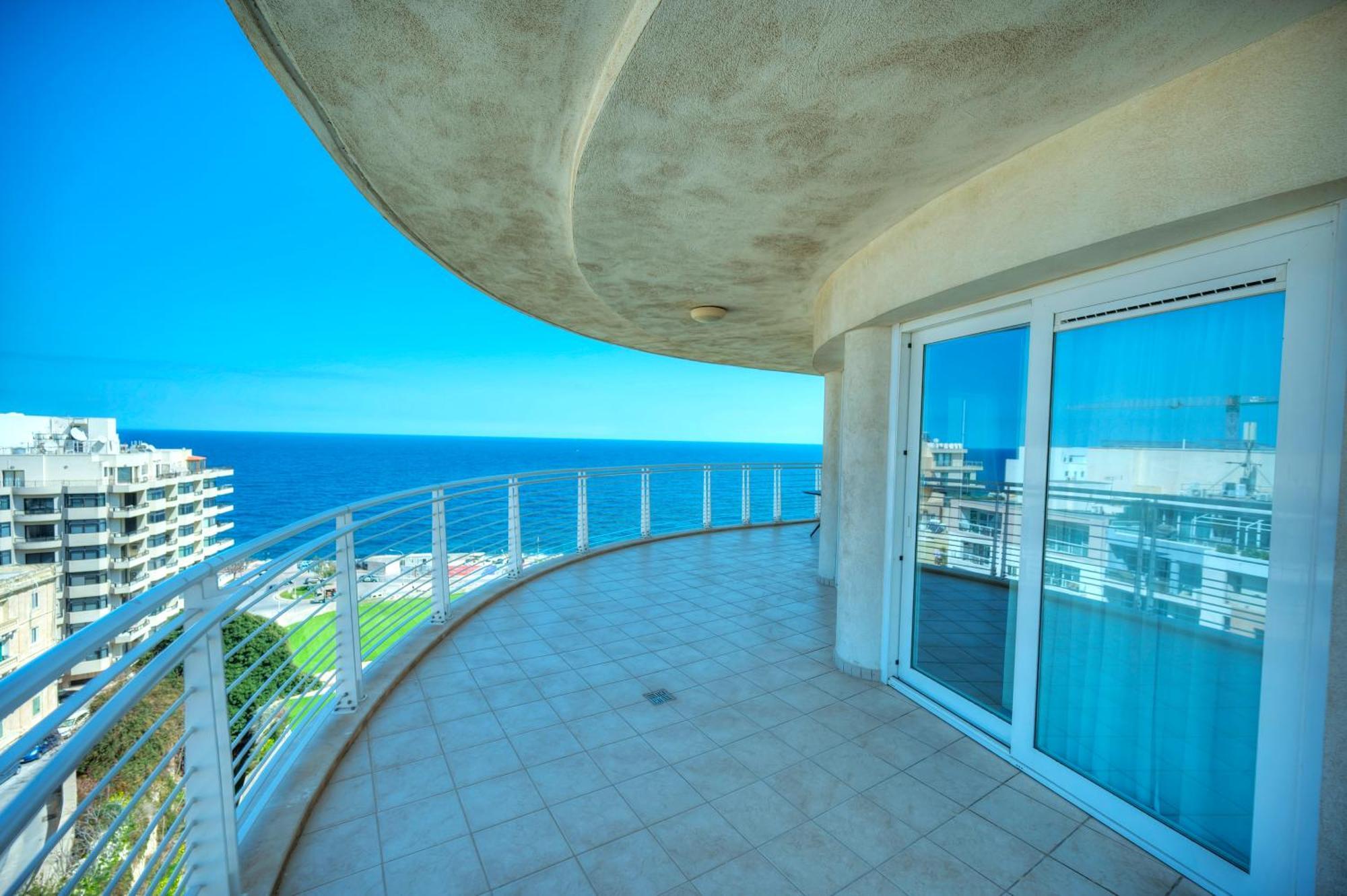 Fort Cambridge Apartments Sliema Buitenkant foto